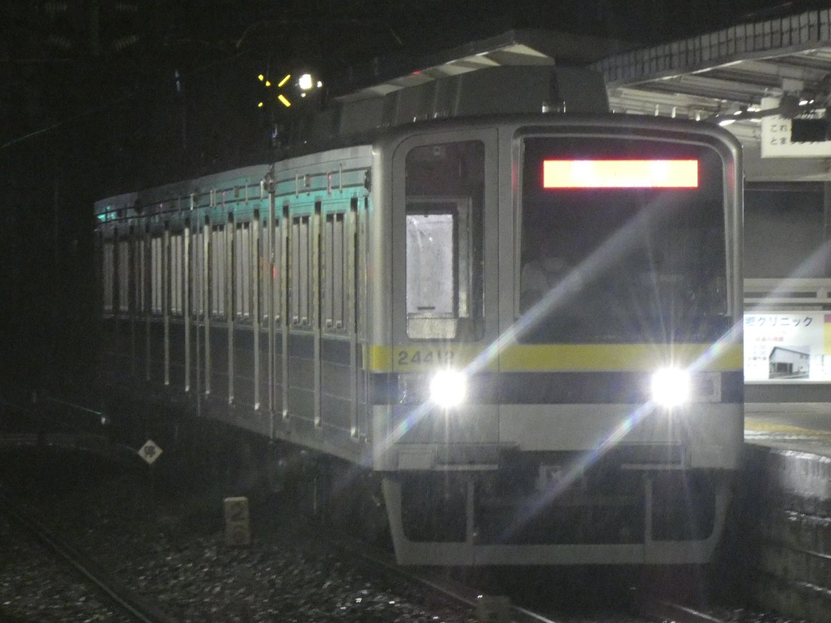 Lx97A6's tweet photo. 1枚目 せんげん台駅
2枚目 新田駅
3枚目 春日部〜一ノ割
4枚目 一ノ割駅
20400型で本線を走行する団臨は初めてでしたね〜！今回割と撮影することが出来たので良かったです。
 #20400型 https://t.co/MT12Jg8dYE