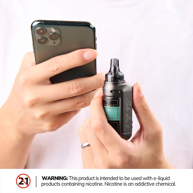 EleafGlobal's tweet photo. Let‘s take a selfie with your iSOLO AIR 2😎
Warning: Nicotine is an addictive chemical. Our products are restricted to adults 21+ only. ⠀
#eleaf #eleafglobal #isolo #podmod #new #vapeon #vape #vaping #vapor #vapestuff #isoloair2 #selfie https://t.co/kqZJRhxCa7