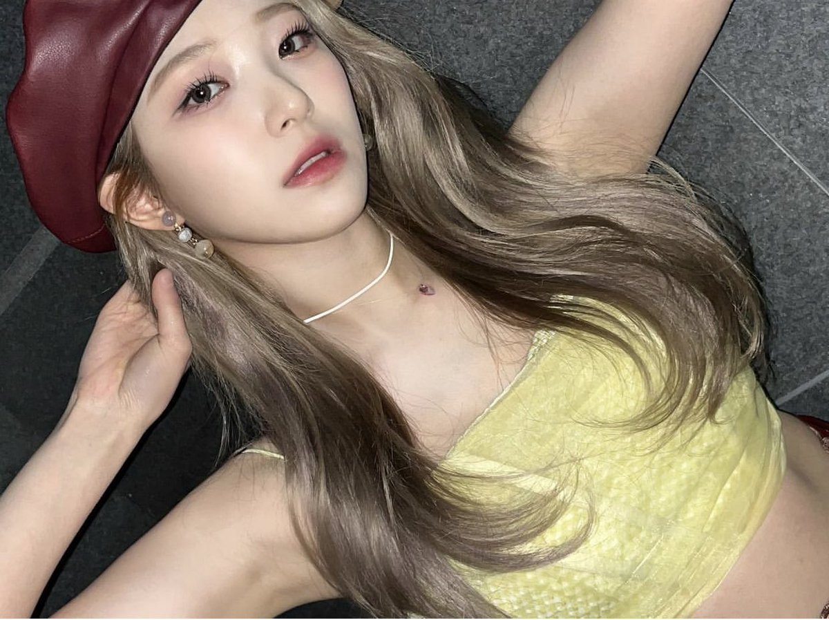 fromis_9_Na's tweet photo. やばいなガチかわいい https://t.co/UiRY9kbY0A