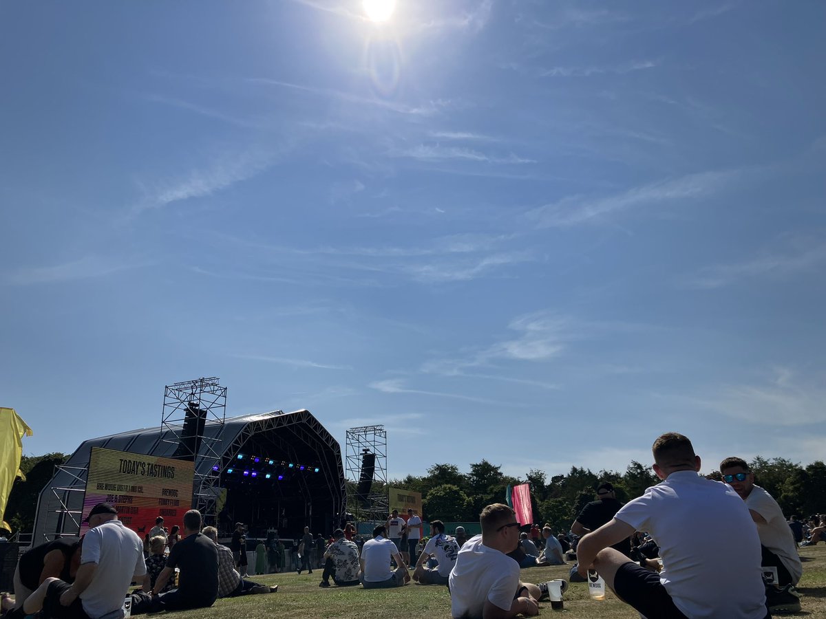 Padstar87's tweet photo. Beautiful day in Aberdeen for the BrewDog AGM #equitypunk #BrewDog https://t.co/GLLO0LKrYo