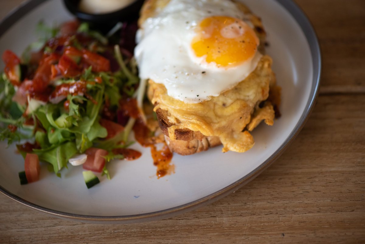huissouthsea's tweet image. WACK ON YOUR BEST BERET FOR OUR FAMOUS CROQUE MADAME!

#croques #croquemadame #frenchfood #belgianfood #eatingout #hampshire #portsmouth #southsea #huissouthsea