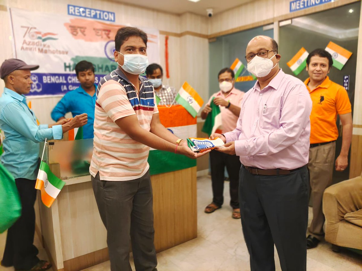 bcplkol's tweet photo. Bengal Chemicals observed "Har Ghar Tiranga" by distributing National Flags to each of its employees today. The employees of BCPL were advised to hoist the Flag at their Homes in strict compliance with the Flag Code of India, 2022. https://t.co/KL0E9Odj8D