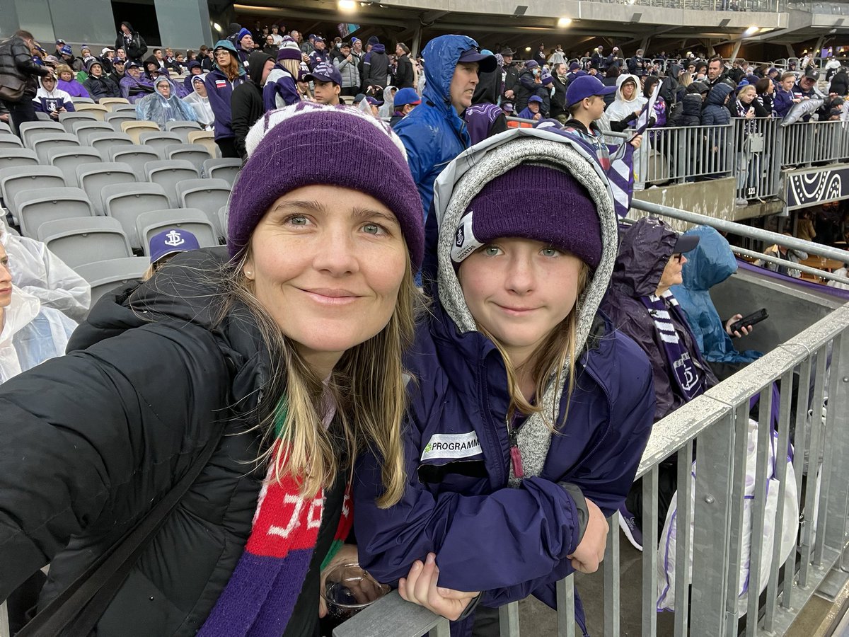 Sophiemcneill's tweet image. Here early to see Mundy run out. Go @freodockers! #DoItForDave! #foreverfreo