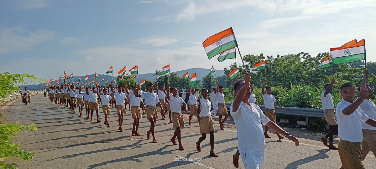 2ndAptf's tweet photo. Morning procession with new trainees of 117th Batch of 2nd Assam Police Task Force Battalion, Lumding #HarGharTirangaAssam #azadikaamritmahotsav2022 @PMOIndia  @CMOfficeAssam  @himantabiswa @mygovassam @assampolice @DGPAssamPolice  @ZakirHu98833308 https://t.co/D2gd0bEXUZ