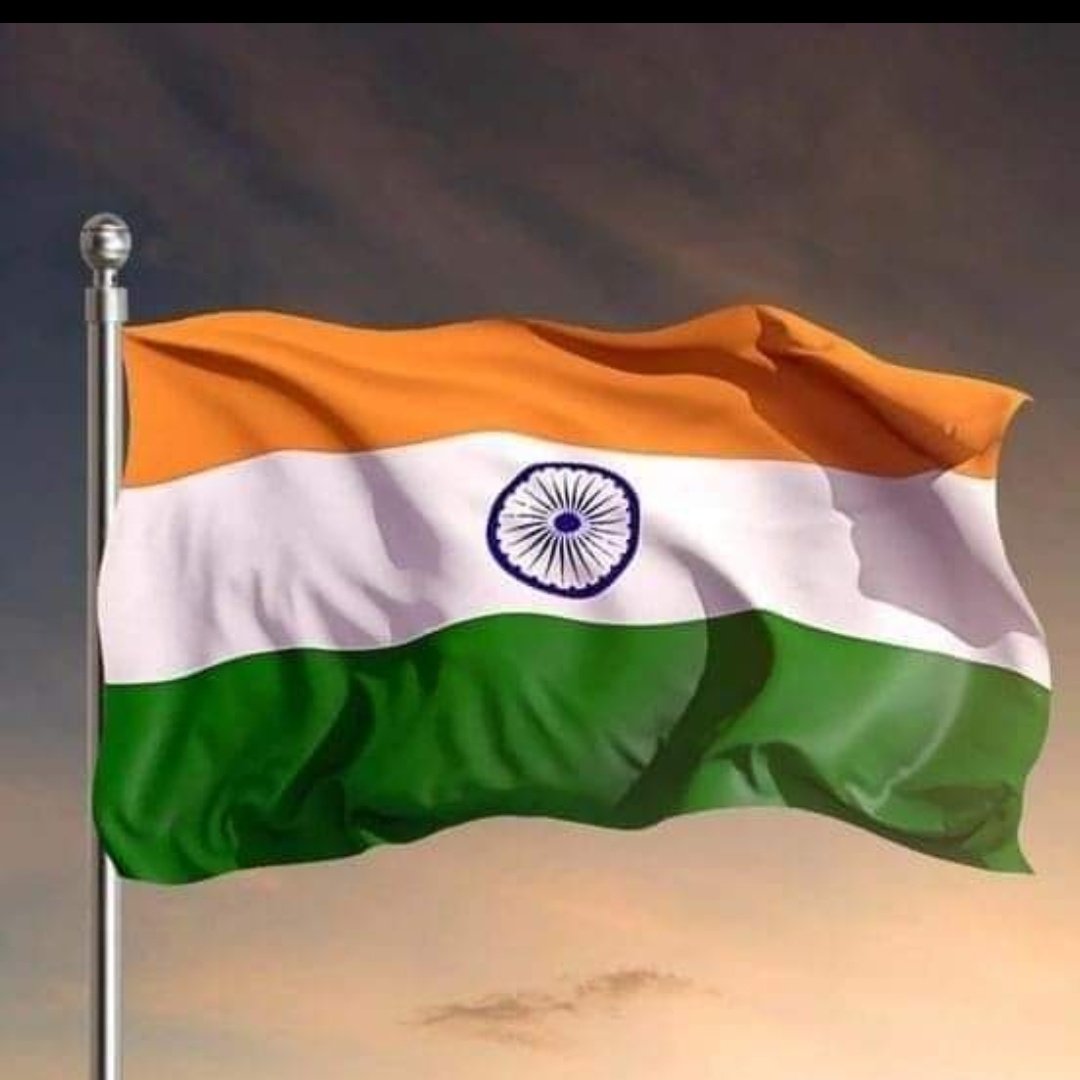 RafiZam03017784's tweet photo. @AnupamH30334017 Jai hind https://t.co/VFvAu9F7L1