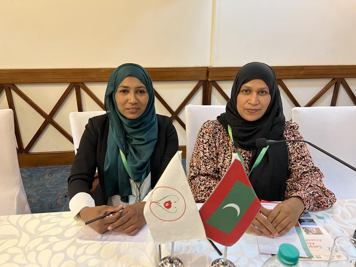 AnaesthesiaMV's tweet photo. Day 2 of SAARC AA 2022 - 14th International Congress of Anaesthesiologists in #cochin #India  
Members of Exco (Dr.Maee &amp; Dr.Dusooma) and participants representing #Maldives https://t.co/TydKvYcNIE