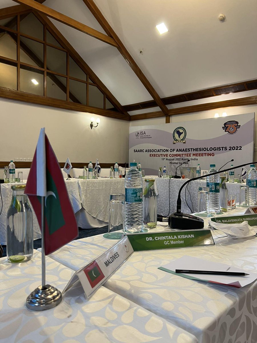 AnaesthesiaMV's tweet photo. Day 2 of SAARC AA 2022 - 14th International Congress of Anaesthesiologists in #cochin #India  
Members of Exco (Dr.Maee &amp; Dr.Dusooma) and participants representing #Maldives https://t.co/TydKvYcNIE