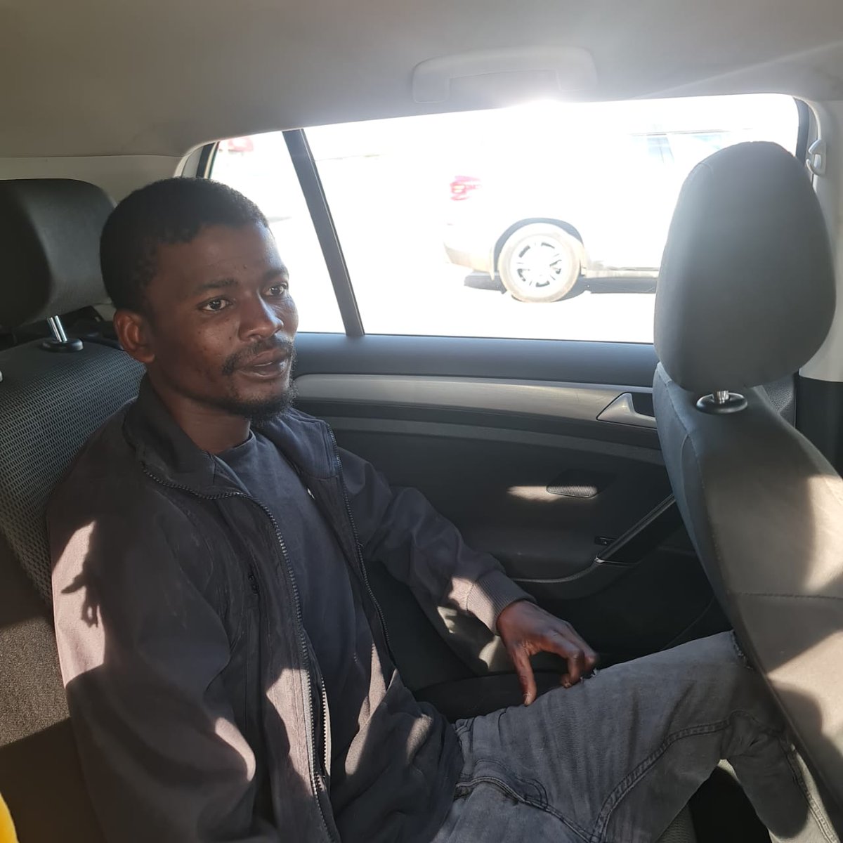 MduKaRadebe2's tweet photo. This Bustard are selling Fake Cognac bottles and I lost R 6000, how to report such ? https://t.co/bR9OdGNtXT