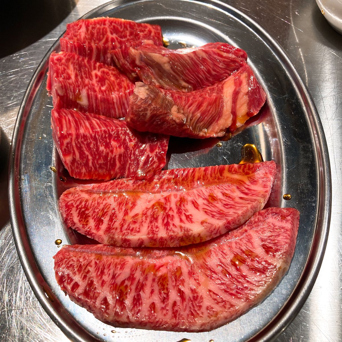 サブスク焼肉 しっぽ のイラスト サブスク焼肉 しっぽ のイラスト