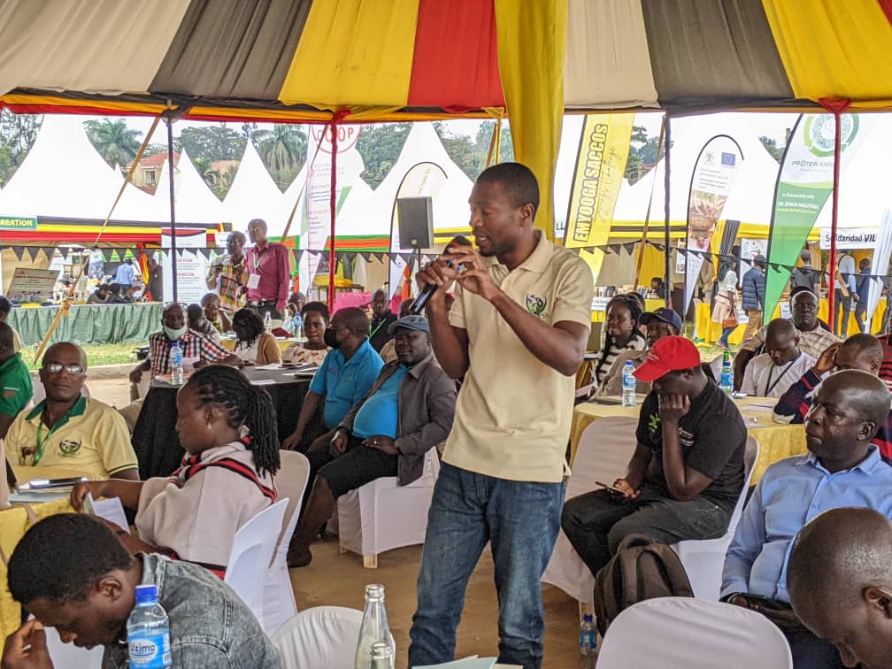 SolidaridadECA's tweet photo. Coffee stakeholders laud the #dialoguesession on the #CoffeeAct2021 and call for continued dialogue to lobby and advocate for enabling sector #policies. @CoffeeUganda  @unffe @unyfa1 @MAAIF_Uganda  #AgricShow2022 https://t.co/efIPwEiMy0