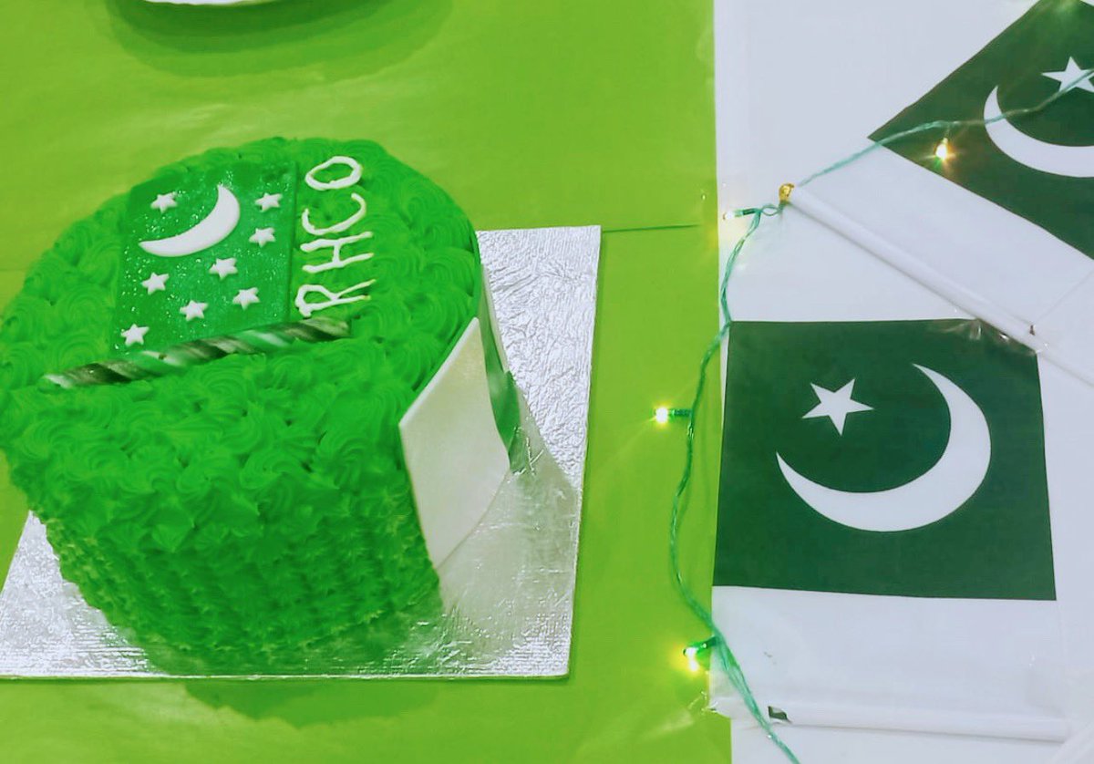 rafqathussainca's tweet photo. Great team of #RHCO celebrating #IndependenceDay2022 of our beloved motherland 🇵🇰 . Some clicks of team members present in Lhr Office and missing warriors at assignment at clients. Keep it up..
#rafqathussain #IndependenceDay #Pakistan https://t.co/9MexZLw4jp