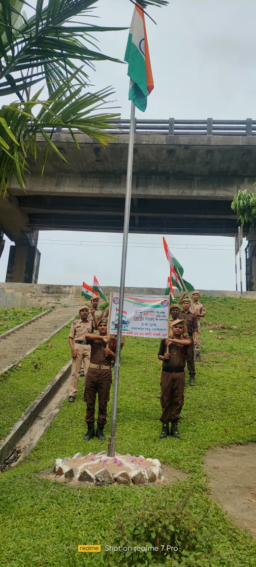 BIPLOBNEOG15's tweet photo. #20APIRBnPanbariDhuburi
#AzadiKaAmritMahotsav
#HarGharTiranga
#HarGharTirangaAssam
@PMOIndia
@HMOIndia
@MinOfCultureGoI
@CMOfficeAssam
@himantabiswa
@DGPAssamPolice
@assampolice https://t.co/yg7cIpBJVv