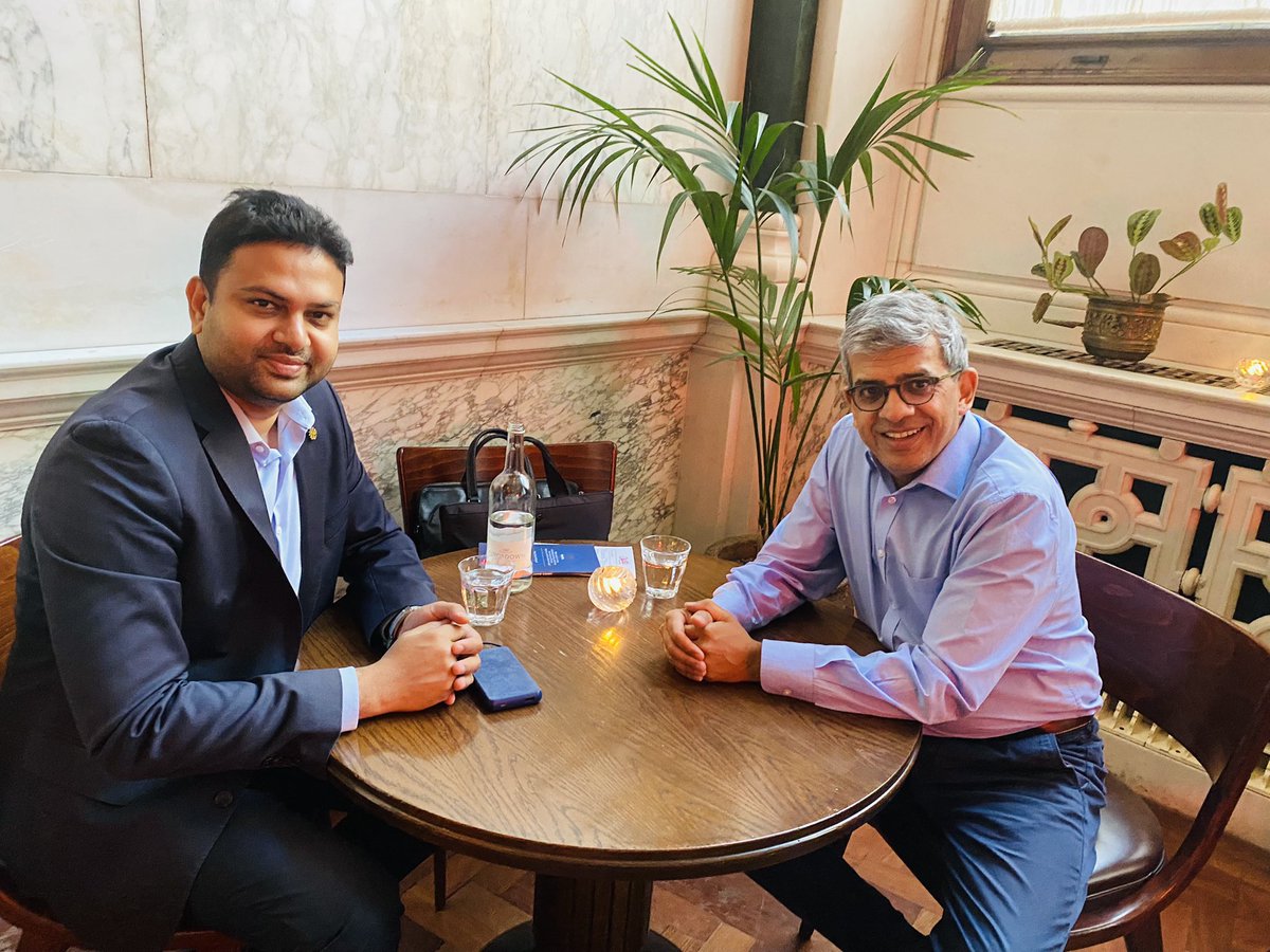 AbdulBasit4777's tweet photo. Great to meet Shai Umradia president of @cityliveryclub. We discussed future projects and opportunities on business &amp; social. I presented to him my book #ReEngineeringHappiness 

We are putting together our best efforts to make #WHD #TrilateralGlobalSummit a success. #Trade4Peace https://t.co/tmTc0XYeL7