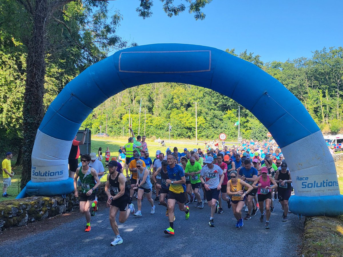 And we are off!!! Curraghchase 10K 2022