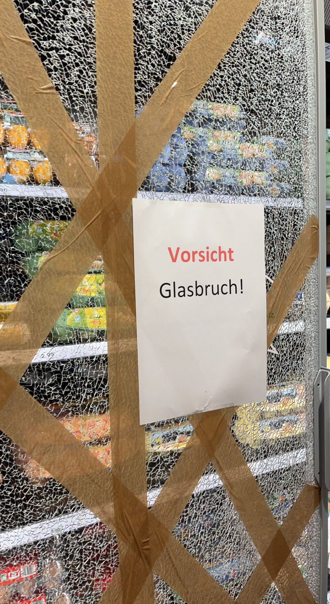schmoas tweet picture