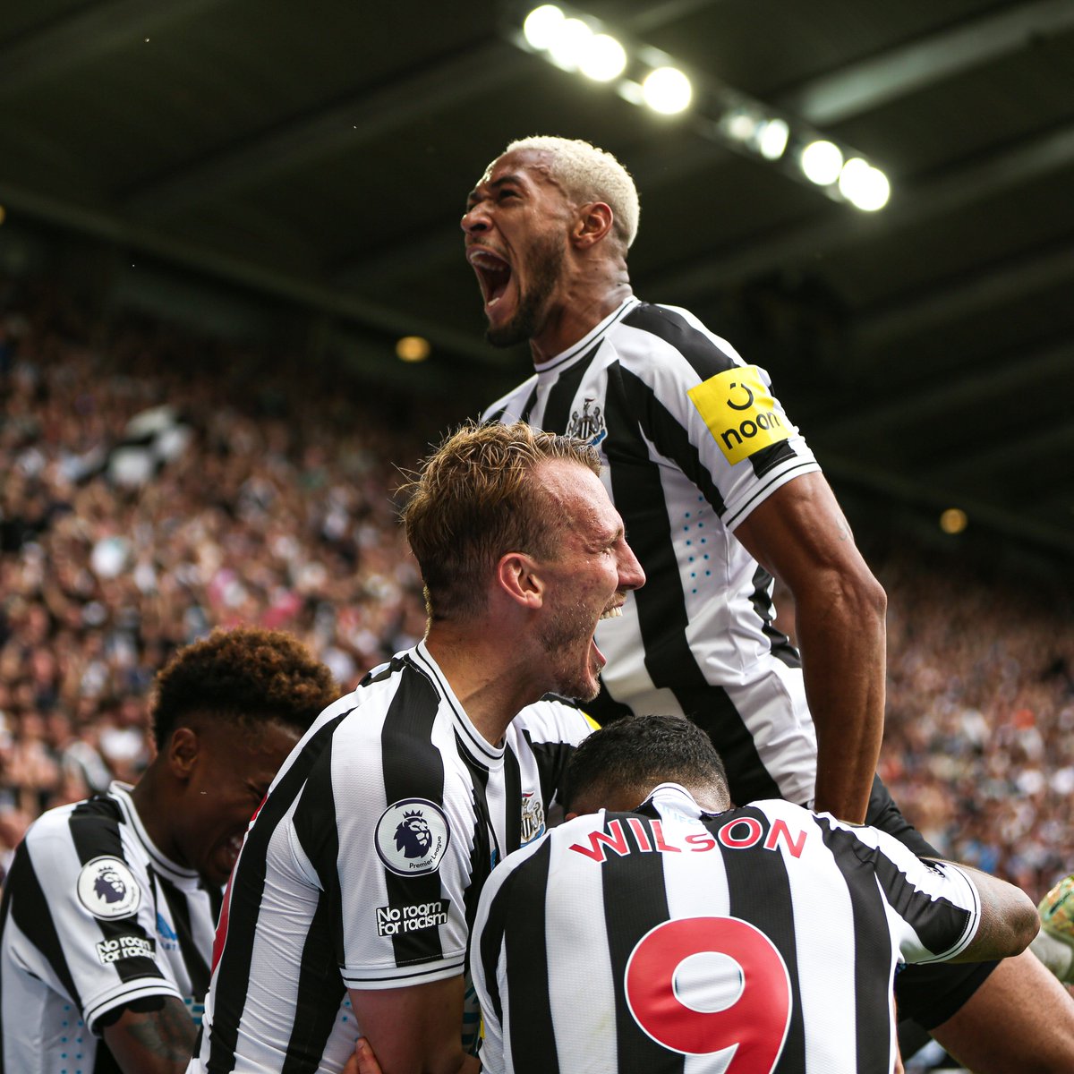 Let's have the name of the first goalscorer and correct score between Brighton and Newcastle today 🤔

One follower with the right answer gets a pair of tickets to Newcastle's opening Carabao Cup fixture 🙌

#NUFC | #BHAFC