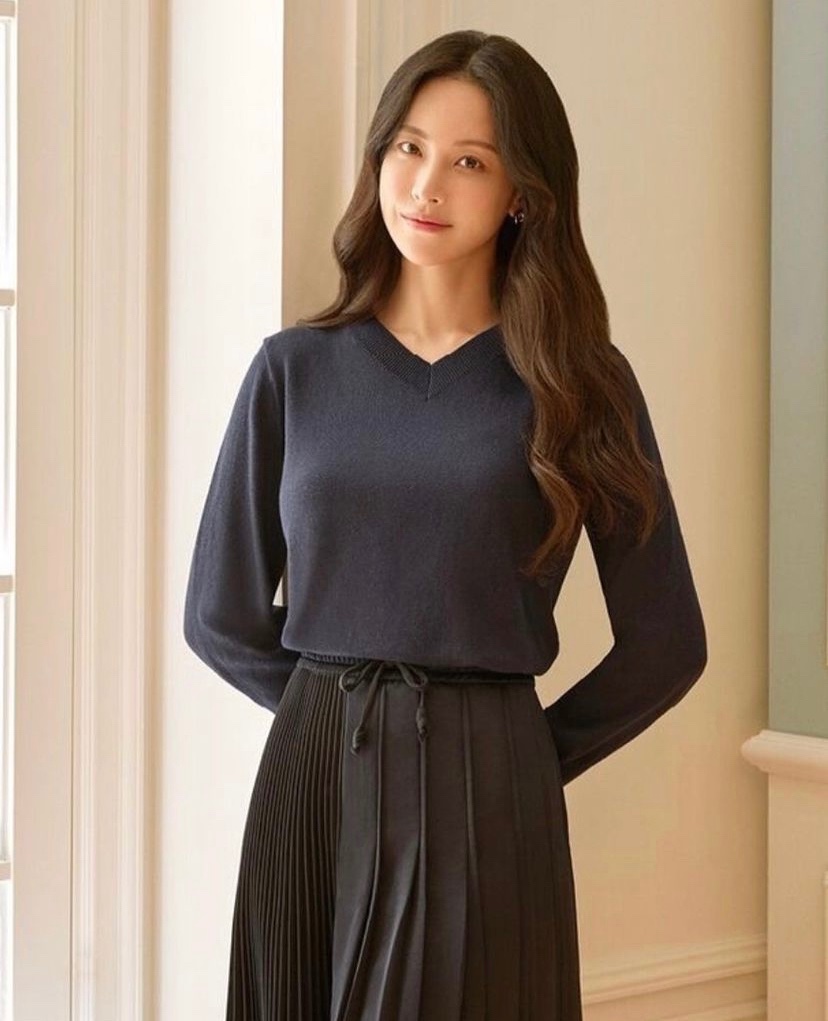 ohvelybr's tweet photo. 『📸 Yeon Seo x #GeorgesRech collection 2022. https://t.co/e5r3lZxvNk
