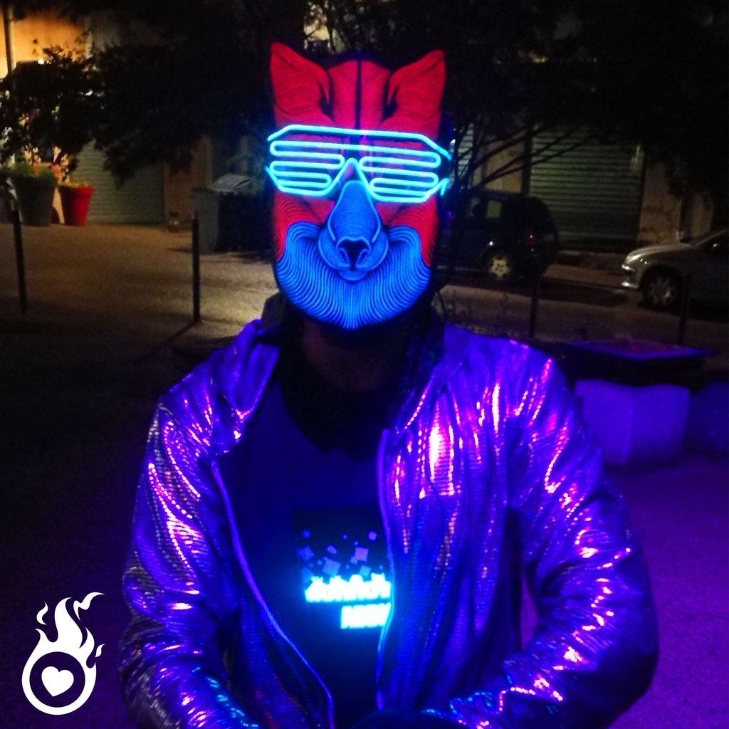 HeartJacking's tweet photo. A costume party is always fun when you wear the best costume. 🔥My light-up costume was envied by everyone. 💙That was super cool !😎
#heartjacking #lihgtupglasses #glasses #eyeglasses #shades #mask #lightupmask #ledmask #teeshirt #ledshirt #tee #clothing #fashion #trend #party https://t.co/AX7l1E055J