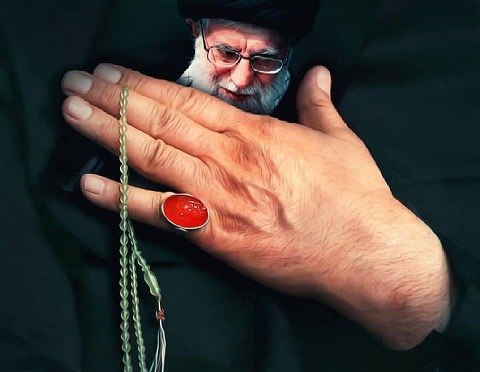 nazHANENS's tweet photo. نصف قلبم واسه تو ، نصف دیگش فدای تو ...

خاص ترین چپ دست دنیا روزت مبارک❤ https://t.co/rjfbkkfpNx