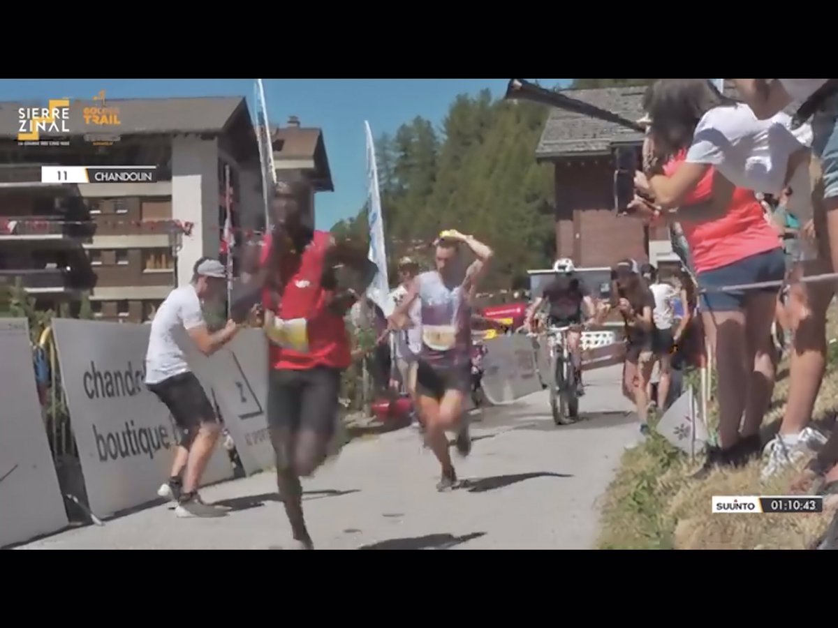 mayayo oxigeno (@moxigeno) on Twitter photo SIERRE ZINAL PASÓ 12K Chandolin.
Kilian marcha SEPTIMO, a 3m52s de cabeza carrera aprox, con tres africanos liderando. Kangogo, Kipngeno, Bowen, Kiriago, Bonet, Pkemoi Kilian
Síguelo en 👉CARRERASDEMONTANA.COM
📸 <a href="/SierreZinal/">Sierre Zinal</a> SIERRE ZINAL PASÓ 12K Chandolin.
Kilian marcha SEPTIMO, a 3m52s de cabeza carrera aprox, con tres africanos liderando. Kangogo, Kipngeno, Bowen, Kiriago, Bonet, Pkemoi Kilian
Síguelo en 👉CARRERASDEMONTANA.COM
📸 <a href="/SierreZinal/">Sierre Zinal</a>