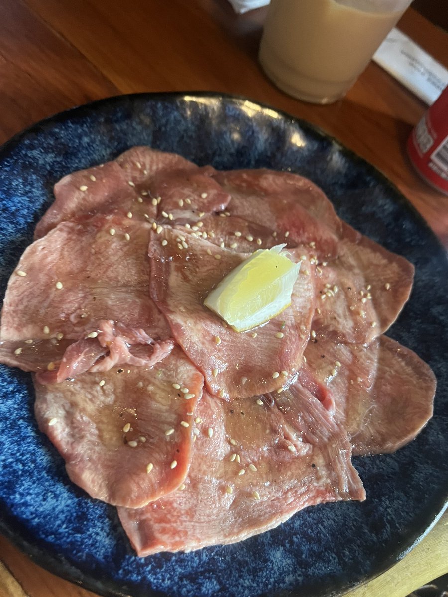 MorphineDildo's tweet photo. Yakiniku Teppen สาขา Suk 26 Buffet 899 ไม่รวมVat เมนูเด็ด ซอส Yakisuki ไข่ + เนื้อ US มัน ปิ้งแปปเดียวแล้วจุ่มซอสไข่ เข้าปากปุ๊ปแม่จ๋าแทบไหลละลายหลอมรวมไปกับโซฟา ฟินมากก ที่ชอบมากๆคือ กุ้งดอง แซลดองซอส กุ้งตัวใหญ่แน่นป๊าบ ลิ้นวัวบางๆซอสเกลือ ตบด้วยไอคิมและคัสตาร์ด นัมเบอร์วัฬฬฬฬ https://t.co/zTcCiBxPjU