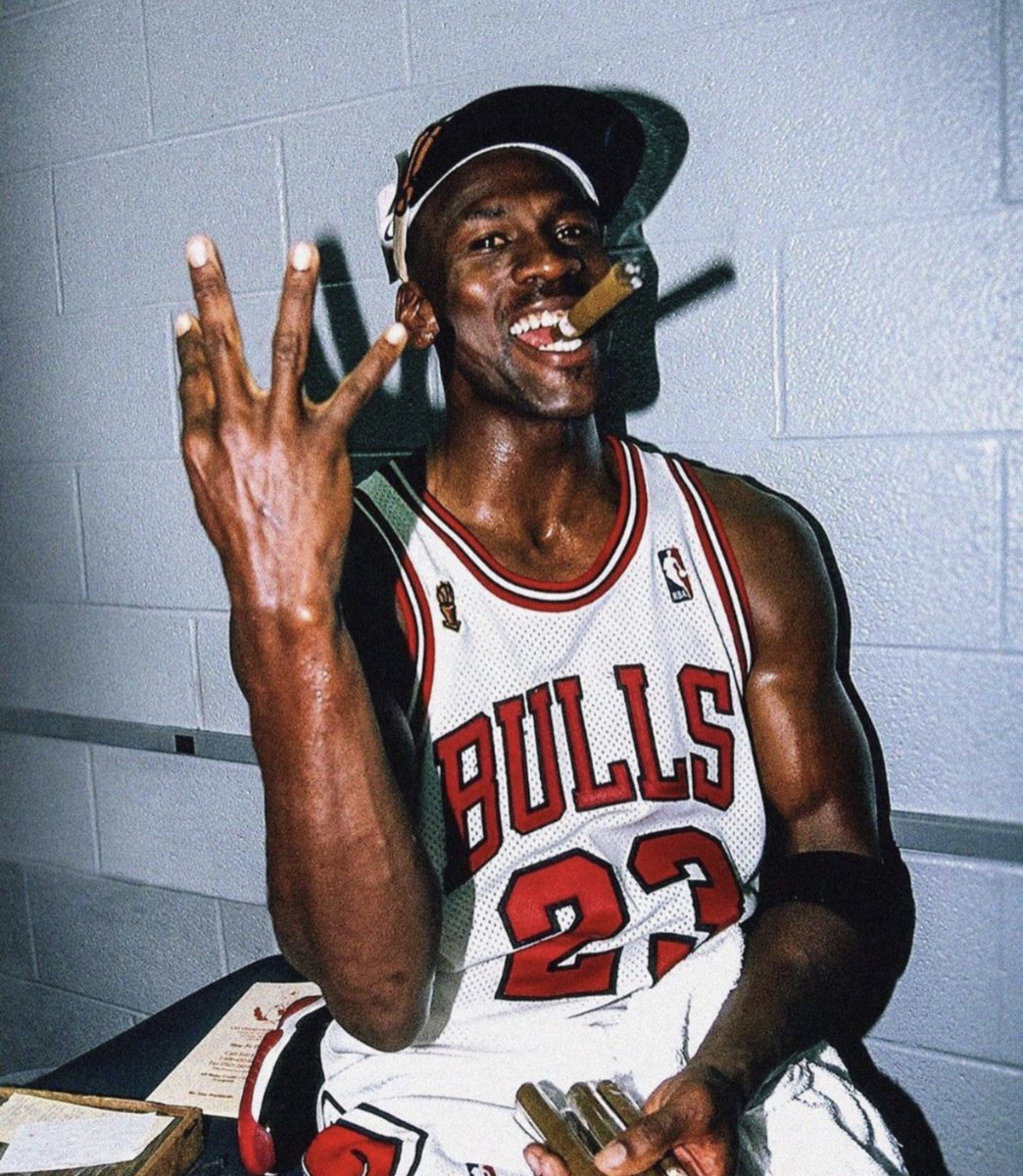 13 POWERFUL MICHAEL JORDAN QUOTES ABOUT PUSHING LIMITS WITH A RELENTLESS WORK ETHIC: