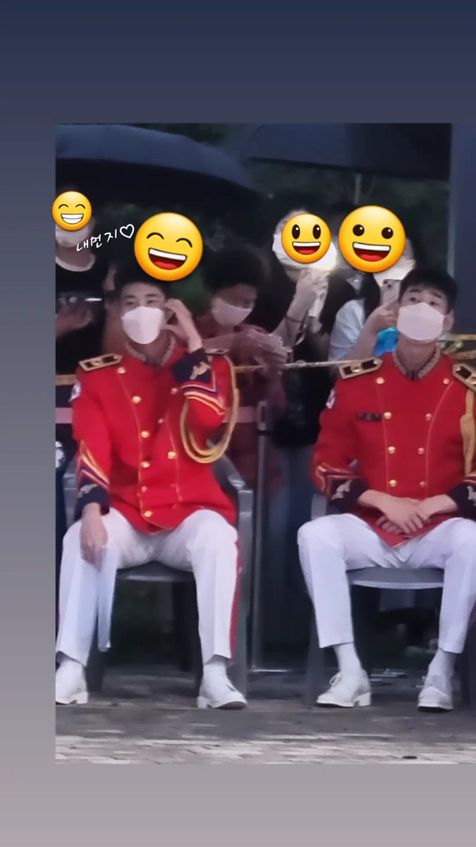 myungjuni5959's tweet image. 볼하트 요청에 이쁘게 
하트 만들어준 우래기😍
고마워❤️

#상상더하기_금곡_페스티벌 
#육군사관학교 #육사군악대 
#엠하트 #엠제이 #김명준 #아스트로 
@offclASTRO