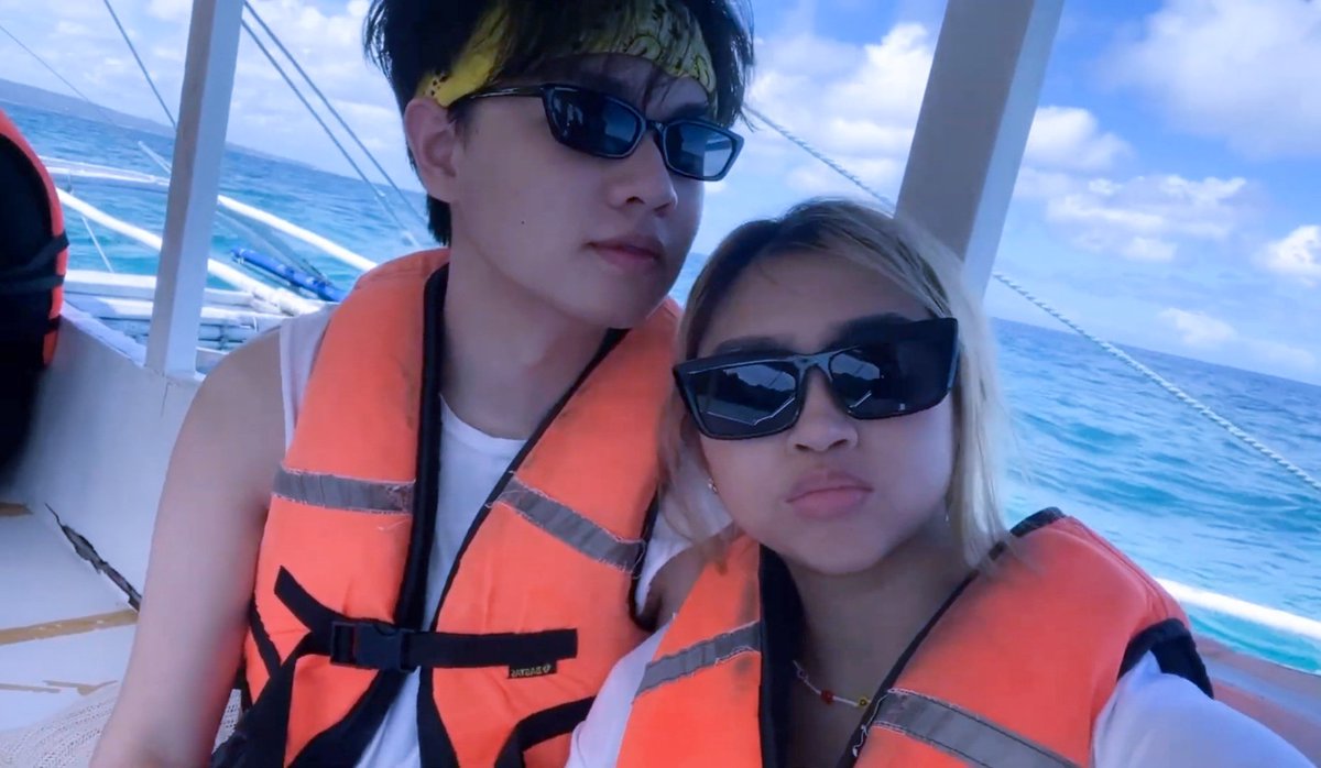 migwais's tweet photo. first travel together 💙 https://t.co/N734wdYmQF