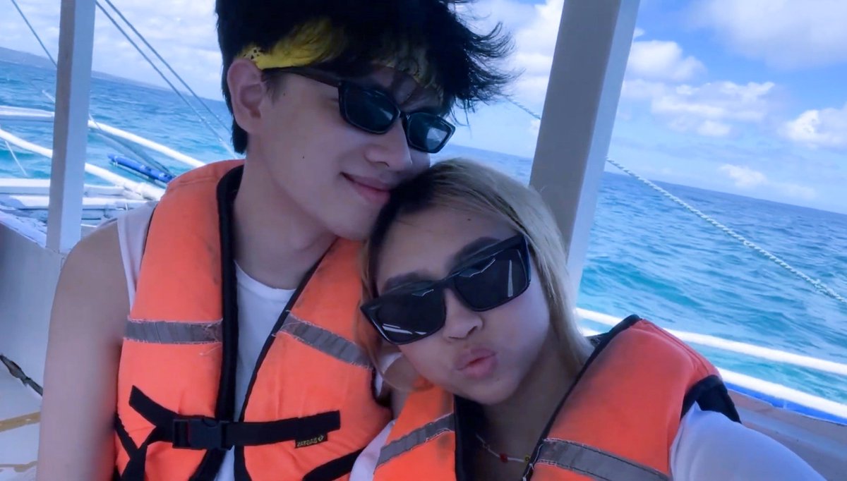 migwais's tweet photo. first travel together 💙 https://t.co/N734wdYmQF
