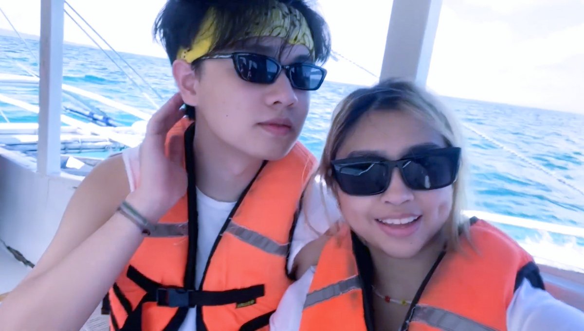 migwais's tweet photo. first travel together 💙 https://t.co/N734wdYmQF