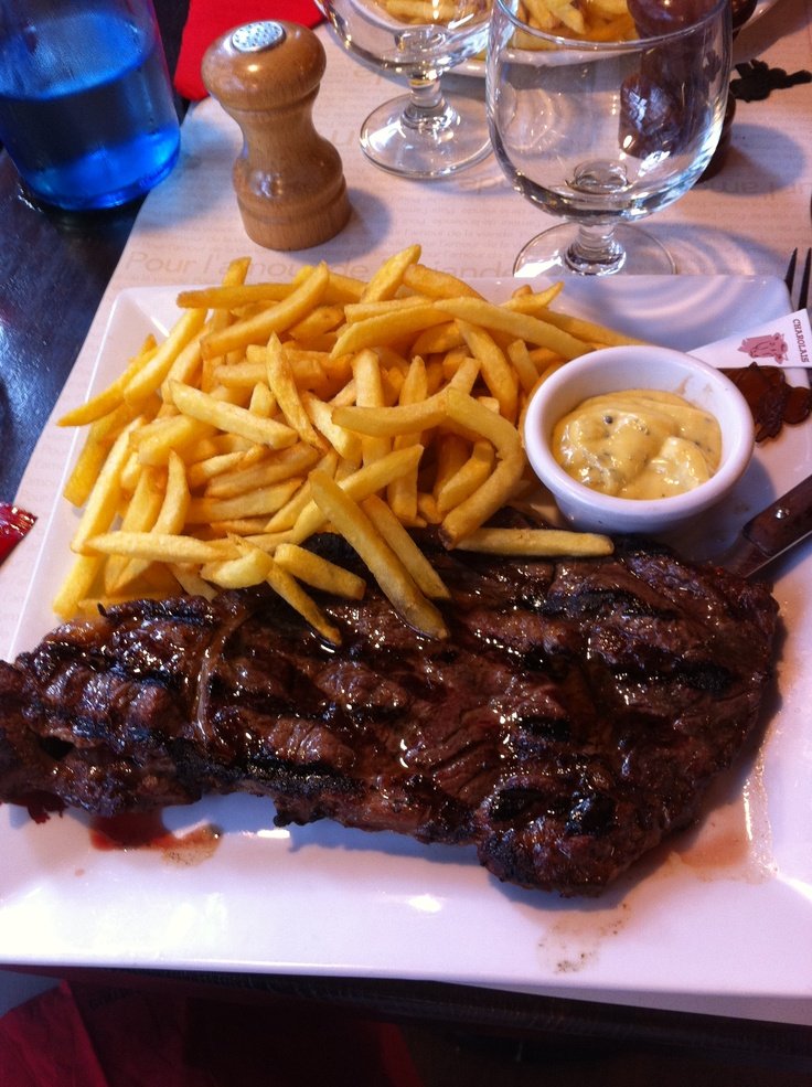 Juicy tender meats😋😋😋
My favourite #Sauce and frenchries
#food #party #Girls