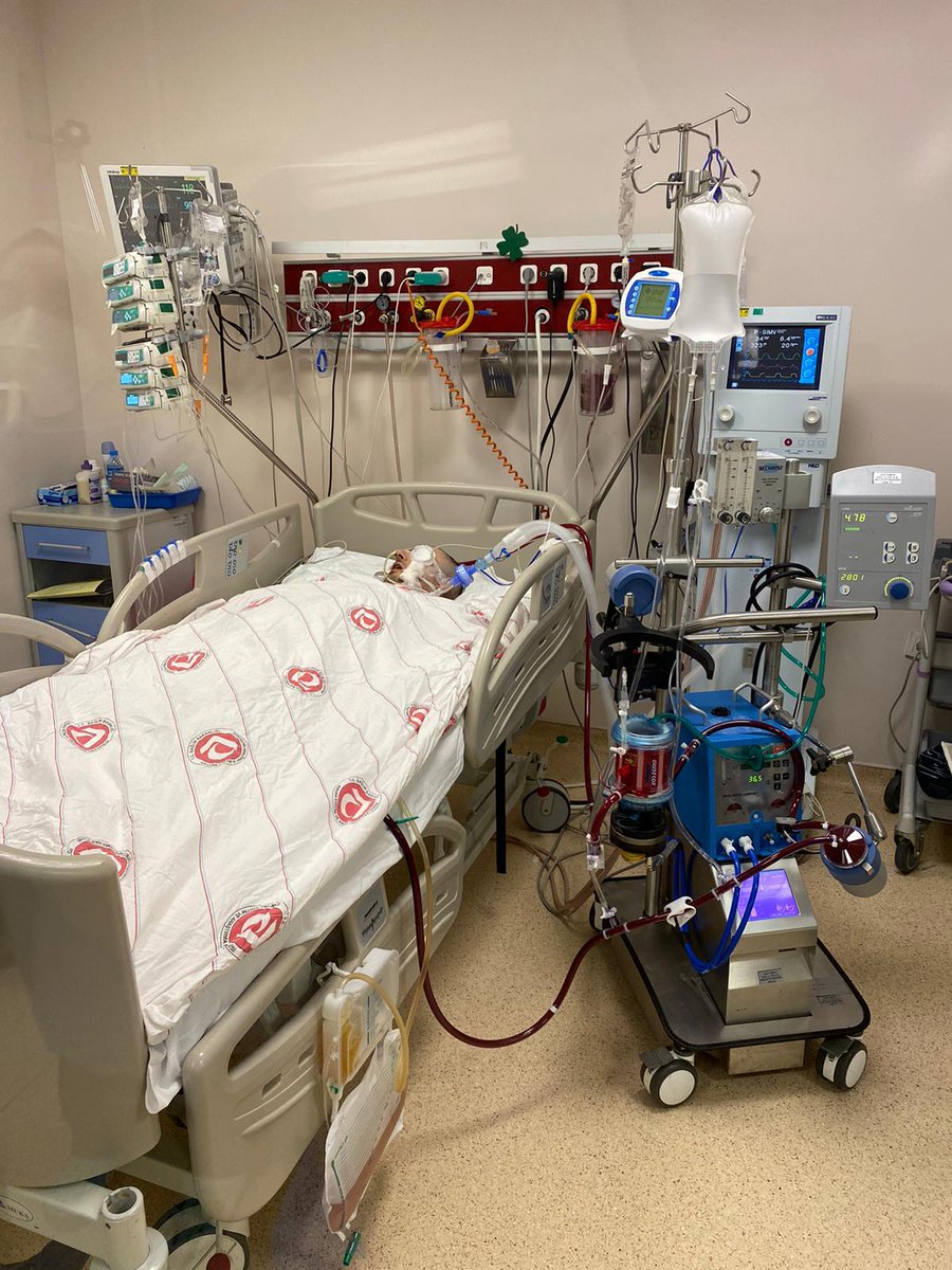 Hemşire nedir?
Hemşire bu tabloyu hatasız yönetebilen tek kişidir.

#YönetmelikYargıya