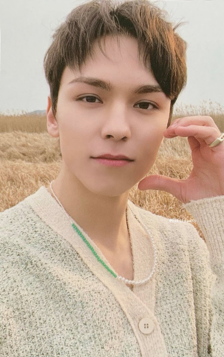 hnfifteens's tweet photo. [SCAN] #VERNON #버논 Vernon pc

SEVENTEEN — Face The Sun Weverse Ver. Photocard &amp; QR https://t.co/s0kXipPpzm