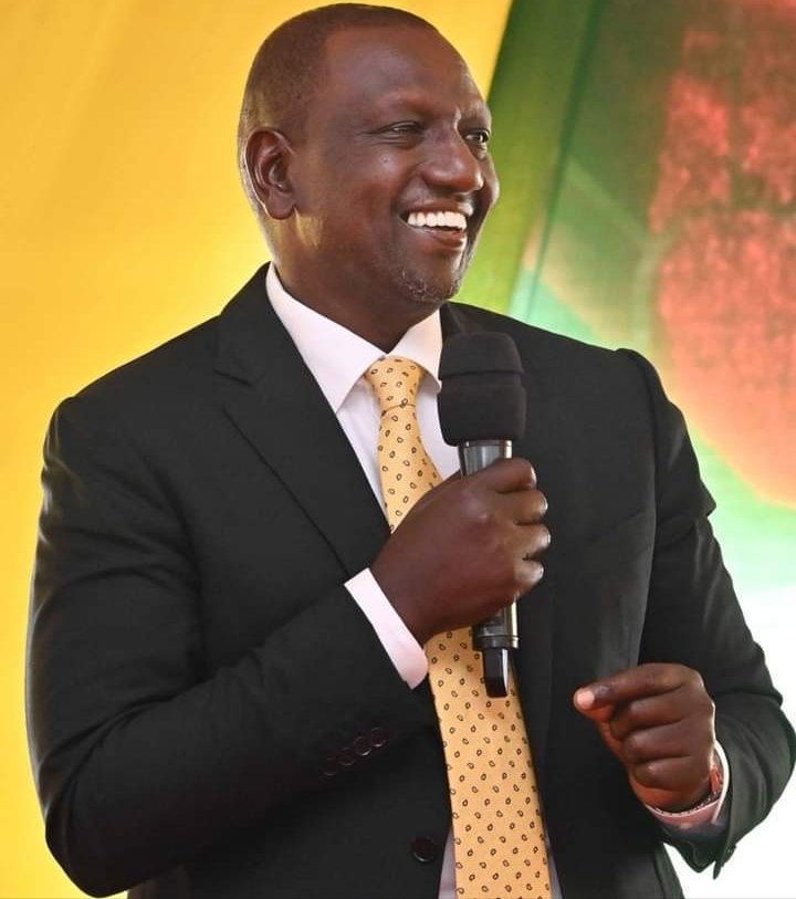 spikykings's tweet photo. #RutoThefifth its time we all stand up and congratulate the professor of politics .., against state and dynasty
#Form34B
#railathe5th
#KICC https://t.co/KKGfYrLZFu