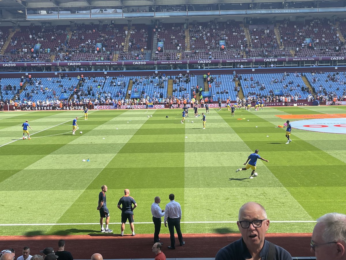1kevincampbell's tweet photo. Need to see the lads perform today UTFT come on ⭐️🔵⚪️⭐️ https://t.co/JDej2k4hlJ