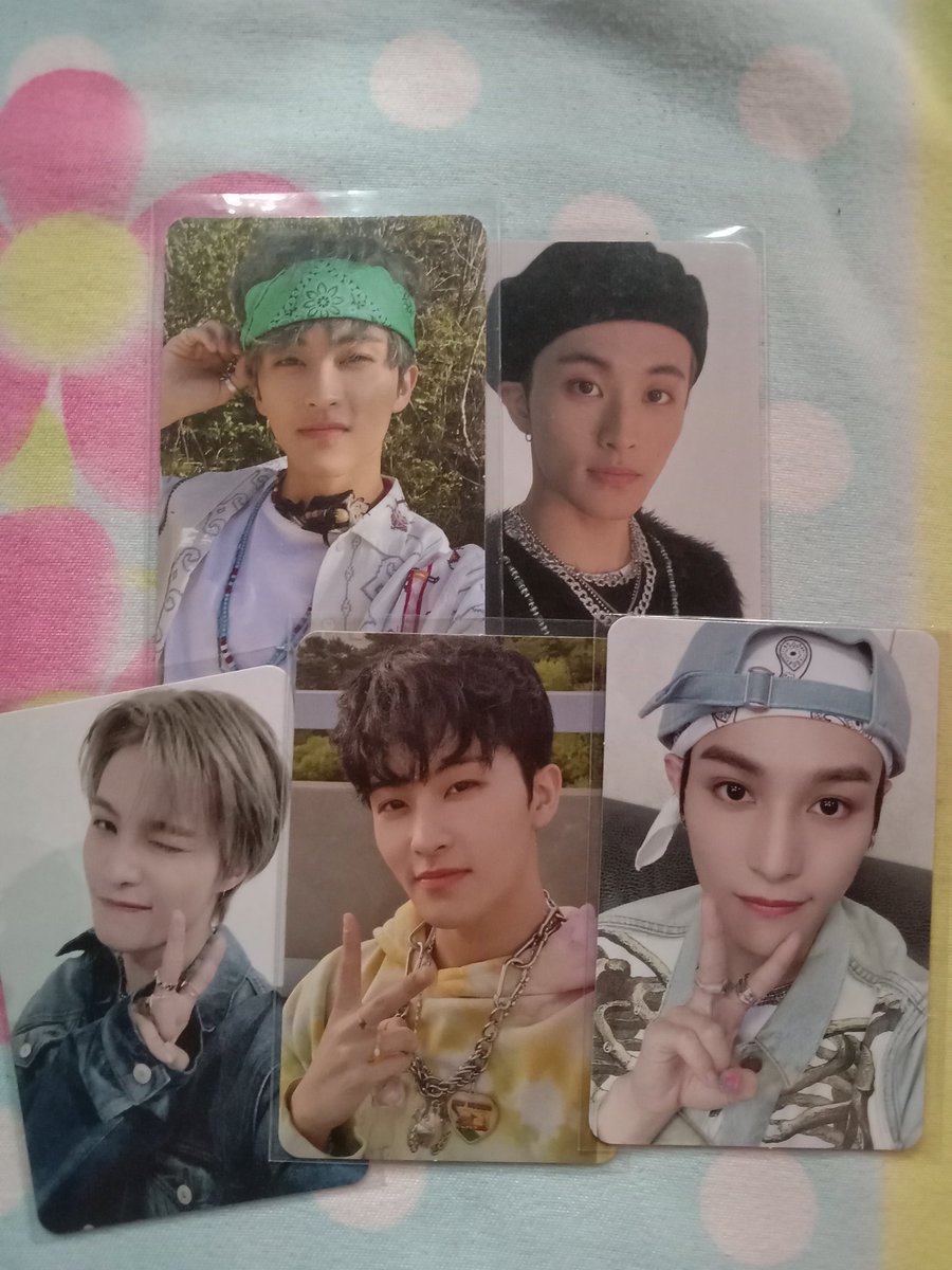iyangiyangpogi's tweet photo. Hi mga ferson baka may interested po per set 

!! HELP RT !! 

Ic wts lfb pc ph 

° NCT PC 
° onhand 
° 2- 3 days reservation 
° gcash, flash ex 

~ Nct 127 Nct dream Wayv pc ph https://t.co/MTVkl7n33t