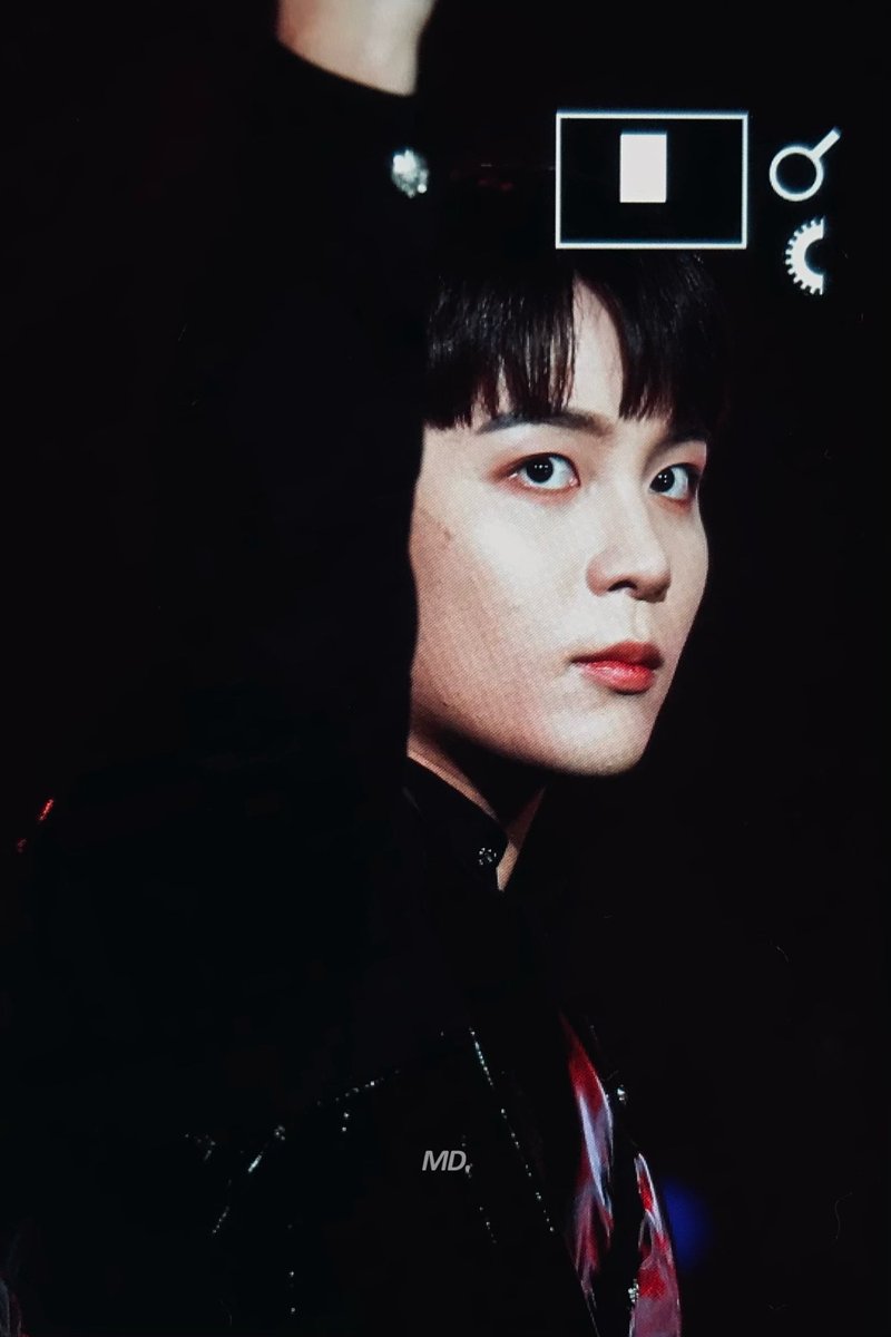 md_cjh's tweet photo. 220813 곰돌이가 청와대에서 혁명해도 되는거임?
#에이티즈 #ATEEZ #최종호 #종호 #JONGHO https://t.co/giYE0JXQQw