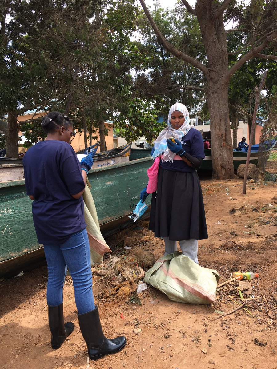 WiGIS_UG's tweet photo. About our clean up today with @UgandaRangers https://t.co/7lyJPmyQj3