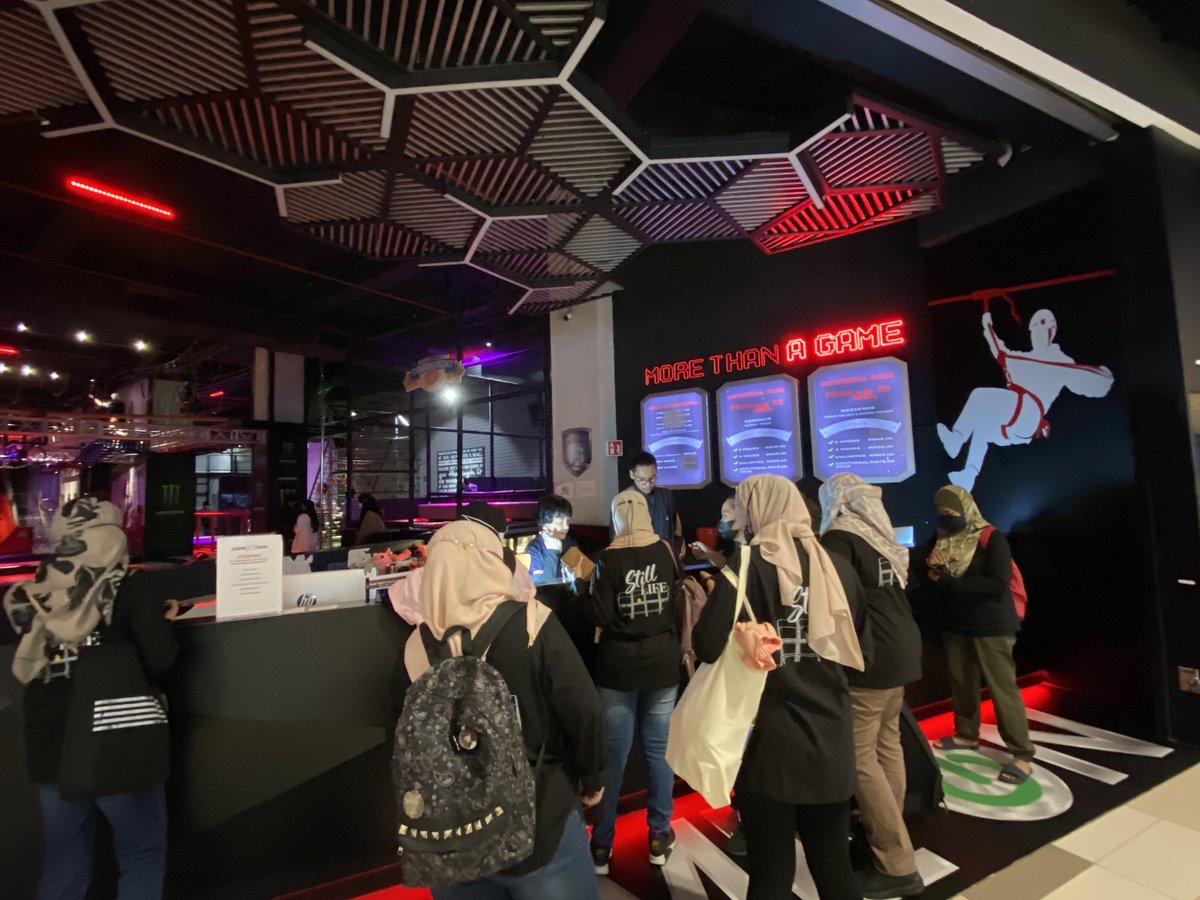 BIGBANGMALAYSIA's tweet photo. Currently weโre registering at Energ X !
#VIPMALAYSIA #VIPGHATERING
#BIGBANG #BIGBANGMALAYSIA https://t.co/J25x4kck6Q