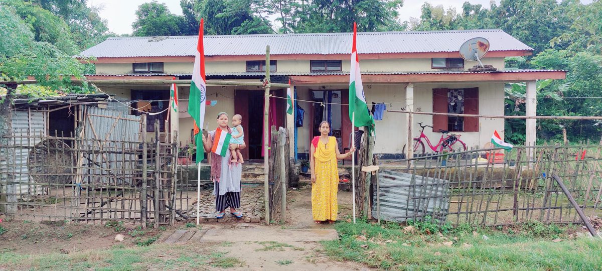 Dhananj75043276's tweet photo. #AzadiKaAmritMahotsav
#HarGharTiranga
#HarGharTirangaAssam

@PMOIndia
@HMOIndia
@MinOfCultureGoI
@CMOfficeAssam
@himantabiswa
@DGPAssamPolice
@assampolice 

Jai Hind 🇮🇳
@20THAPIRBN https://t.co/KhmoFLD6gv