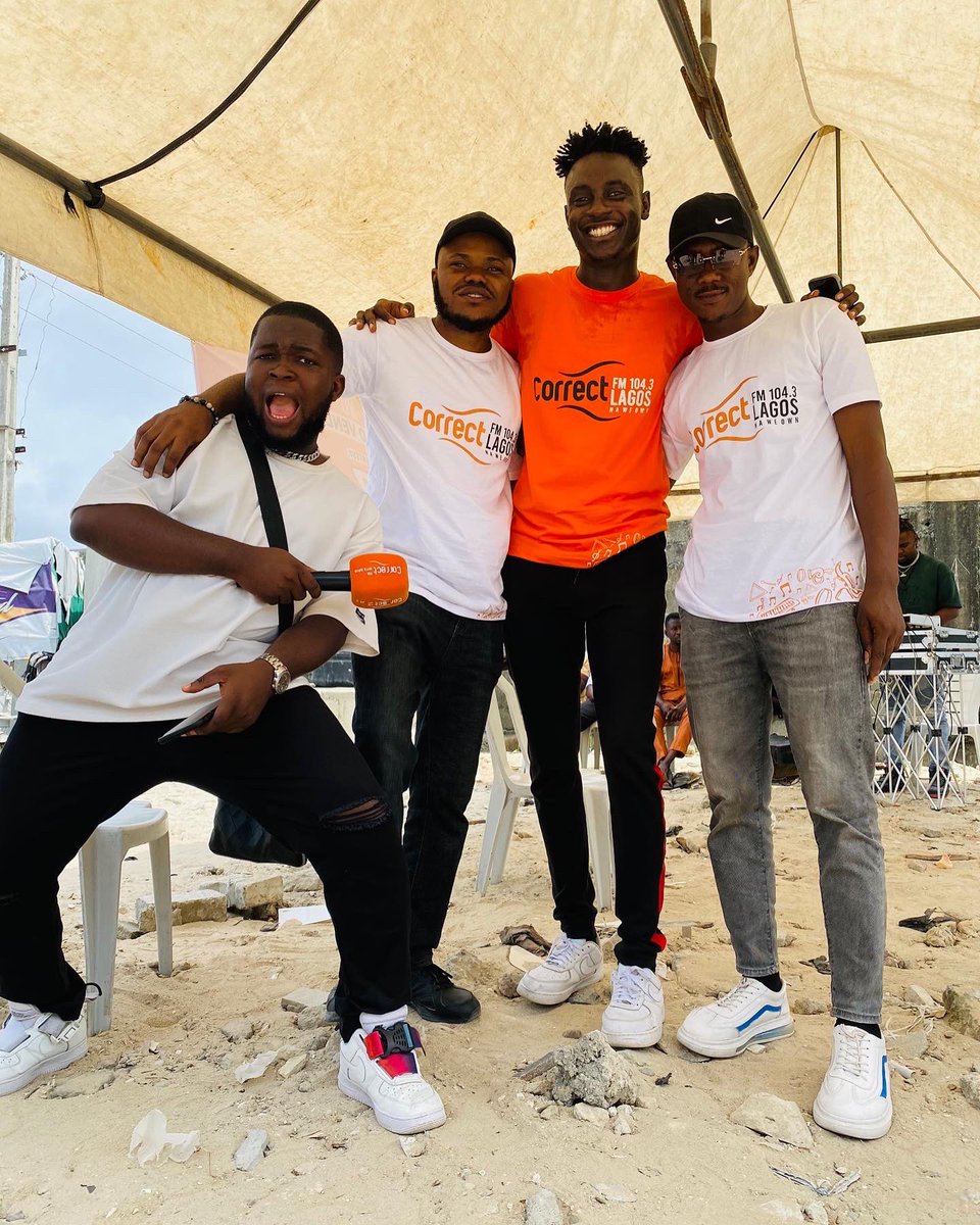 CorrectRadioTV's tweet photo. AREA CODE !!!

Dis Nah Di First Edition Of We BETA LIFE FOR CORRECT LISTENERS Wey We Kick Off With Awa Correct MADAM NO CHANGE For Chisco, Elegushi, Lagos.

Everywhere Correct Complete 💯

#correctfm 
#eko #areacode #betalifeforcorrectlisteners https://t.co/4Oth59Hyo0