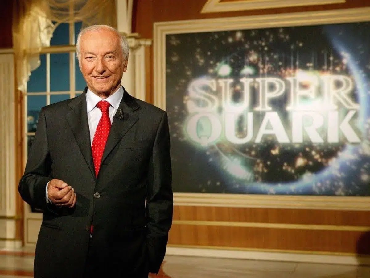 Con metodo innovativo e popolare è entrato nelle nostre case facendoci appassionare alla scienza e alla conoscenza. Un grande divulgatore scientifico amato da tutte le generazioni. Ci mancherà.
#PieroAngela