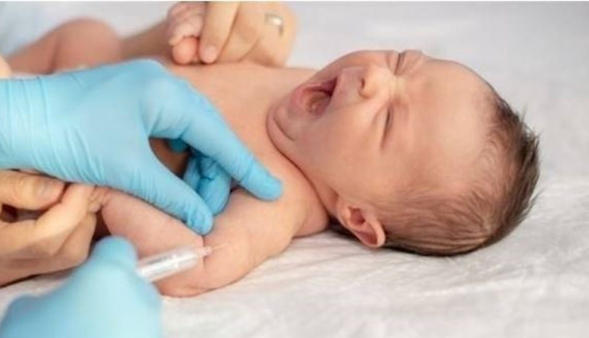 AnnaharHealth's tweet photo. شلل الأطفال "القاتل الصامت"... وجود مئات الحالات المنتشرة في المجتمع
https://t.co/BVafSfTS70
@Annahar 
#polio #children #risk #publichealth #vaccination https://t.co/NljhRz9IIK