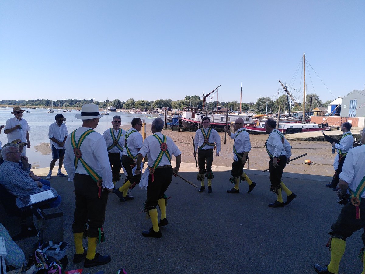 Knots of May tweet media