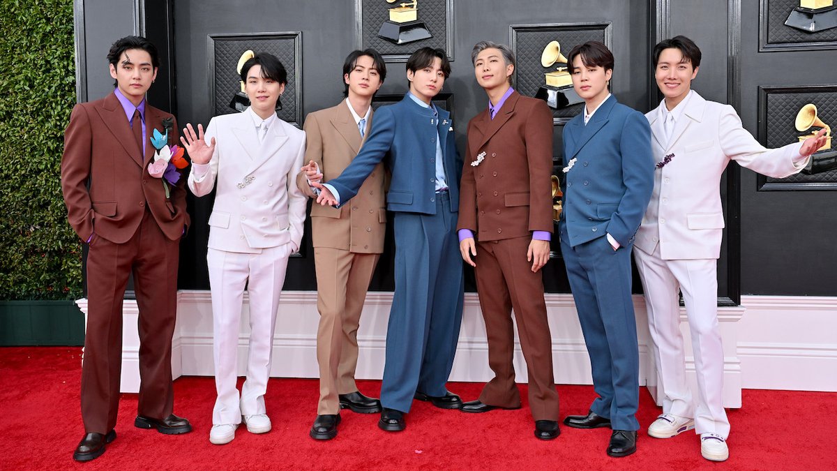 MusicMonkeyBE's tweet photo. BTS komt met nieuw fotoproject waarbij leden volledig vrij spel kregen

https://t.co/c8gL4lSNcL https://t.co/r3zrgPGjEG