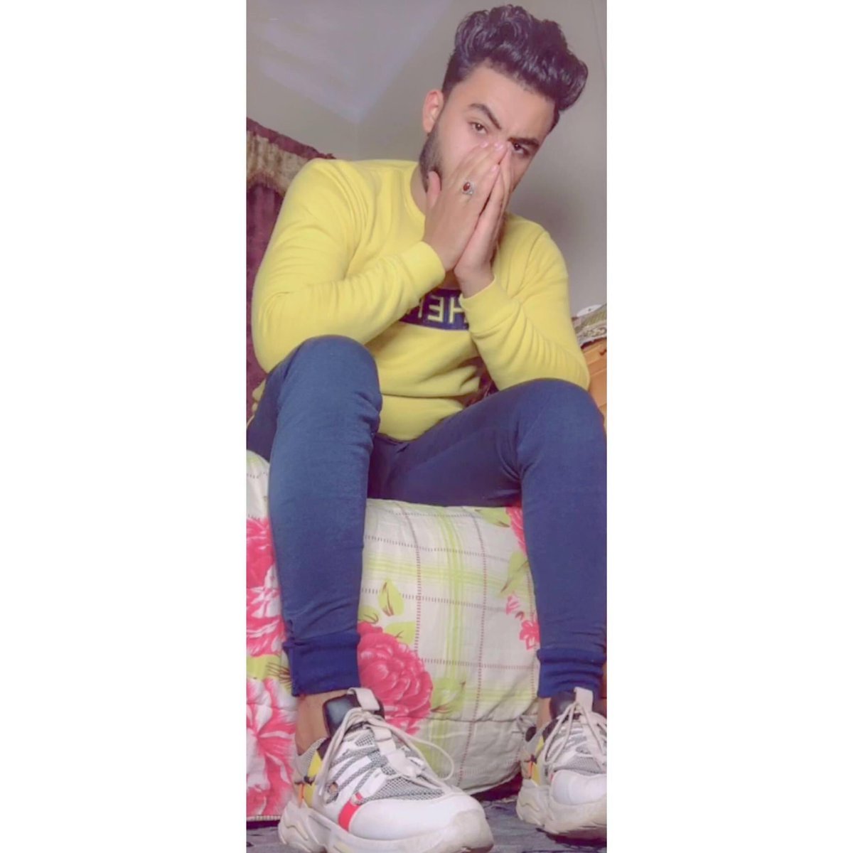 "بگل  ثقهـ  آنا لآ  آشبهـ  آحد"🖤