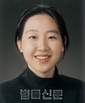 tilted_scale's tweet photo. 차례대로 진현민 부장판사, 김길량 판사, 김형진 판사

진현민, 김길량, 김형진은 성범죄 판결을 내릴 자격이 없다. 이들에게 성범죄 재판권��� 박탈하라. #진현민판사 #김길량판사 #김형진판사 https://t.co/A9duSHJxZa