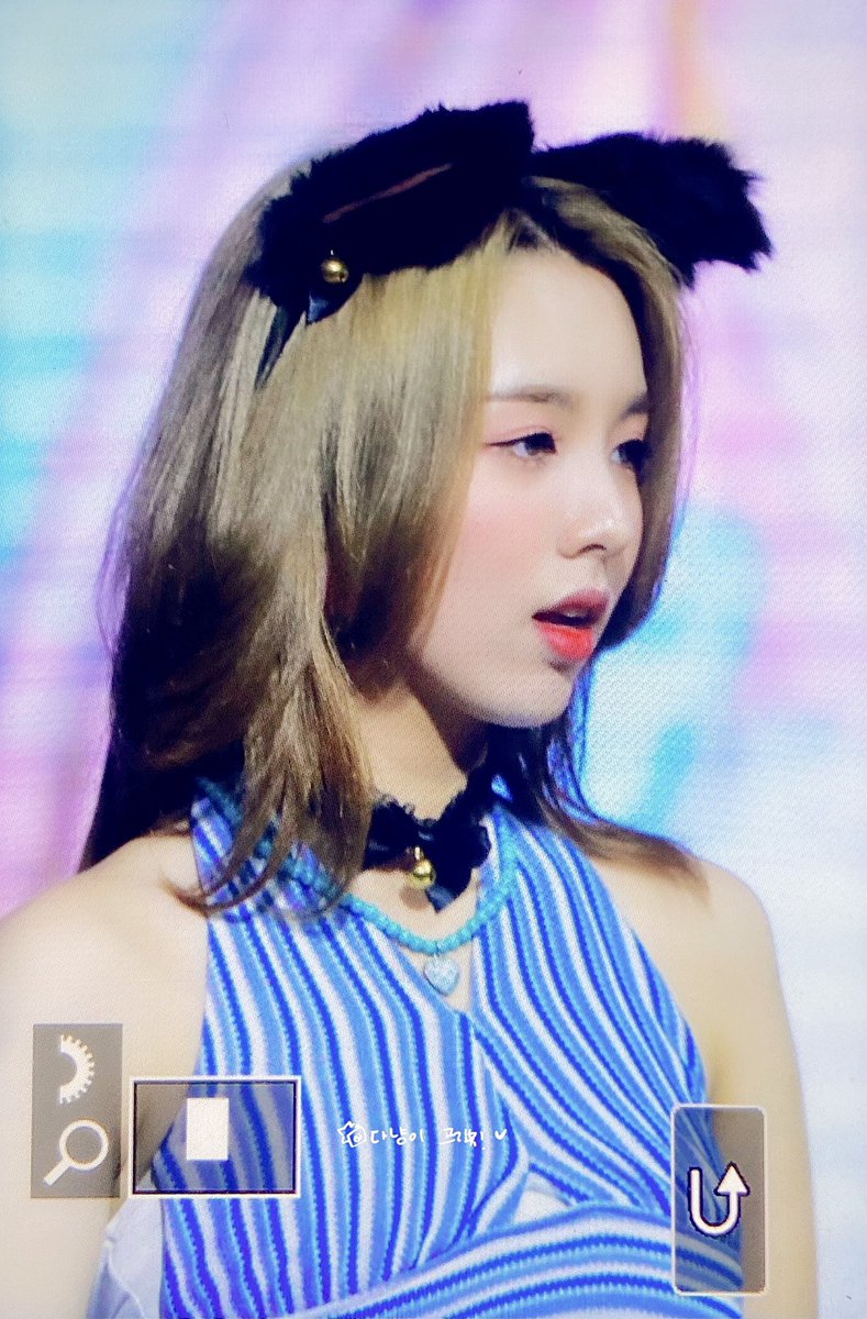 ldd_49's tweet photo. 220813

오늘 완전 아가냥리비아핫세🥹

#우아 #루시 #김다은 #wooah #lucy https://t.co/w9TlVb1Sft