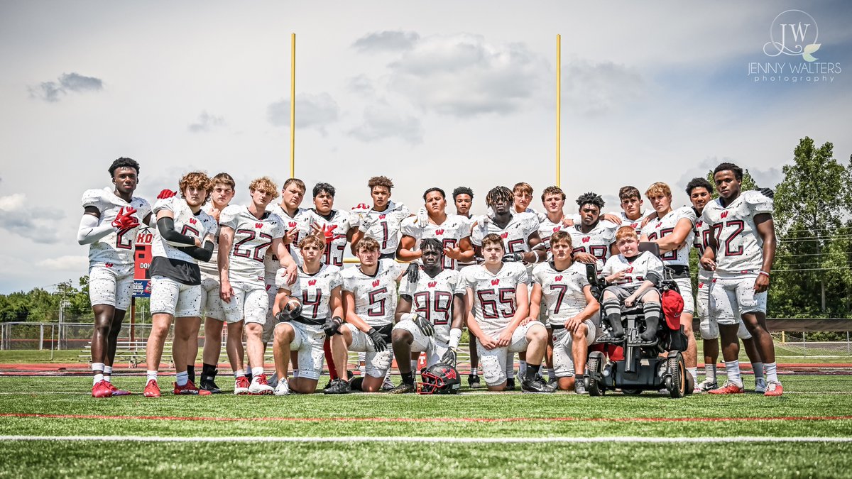 jenwaltersphoto's tweet photo. "If you can't run with the big dogs, stay off the porch." - John Madden @LakotaWestFB's Class of 2023 and Team Captains! Gonna be a special season! @CoachTomBolden @westfirebirds @gmcsports https://t.co/iHdKXfFk0E