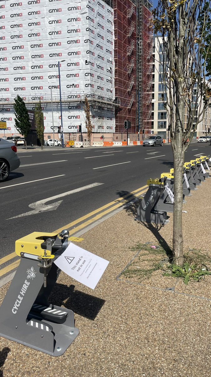 Dear <a href="/ManCityCouncil/">Manchester City Council</a> who do you expect to ride on GAS ? If you are planning to make it cool like European cities, consider seamless safe cycle planning and links. Learn from our European neighbours. Reduce the speed of cars and improve safety. #cyclesafely